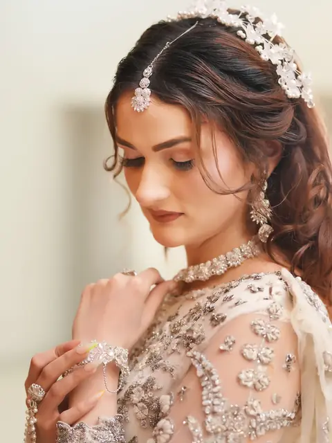 An ivory moment